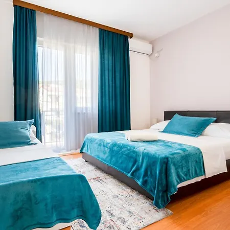 Apartments&rooms La Putalina Casa de hóspedes Neum